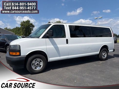 Used 2023 GMC Savana 3500 LS RWD image 9