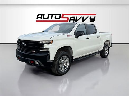 Used 2021 Chevrolet Silverado 1500 LT Trail Boss w/ Convenience Package II image 3