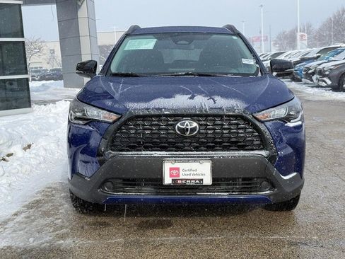 Used 2025 Toyota Corolla Cross LE image 8