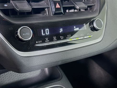 Used 2024 Toyota Corolla LE image 22