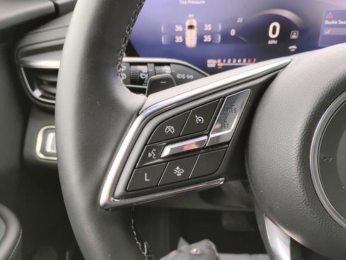 Used 2025 Buick Enclave Sport Touring image 10