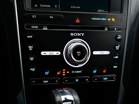 Used 2018 Ford Explorer Sport w/ Equipment Group 401A image 25