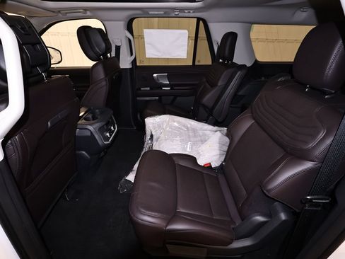 New 2027 Ford Expedition Max Platinum w/ Platinum Ultimate Package AWD/4WD image 14