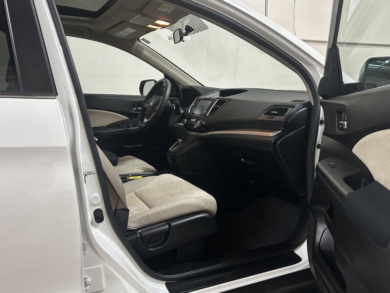 Used 2016 Honda CR-V EX image 29
