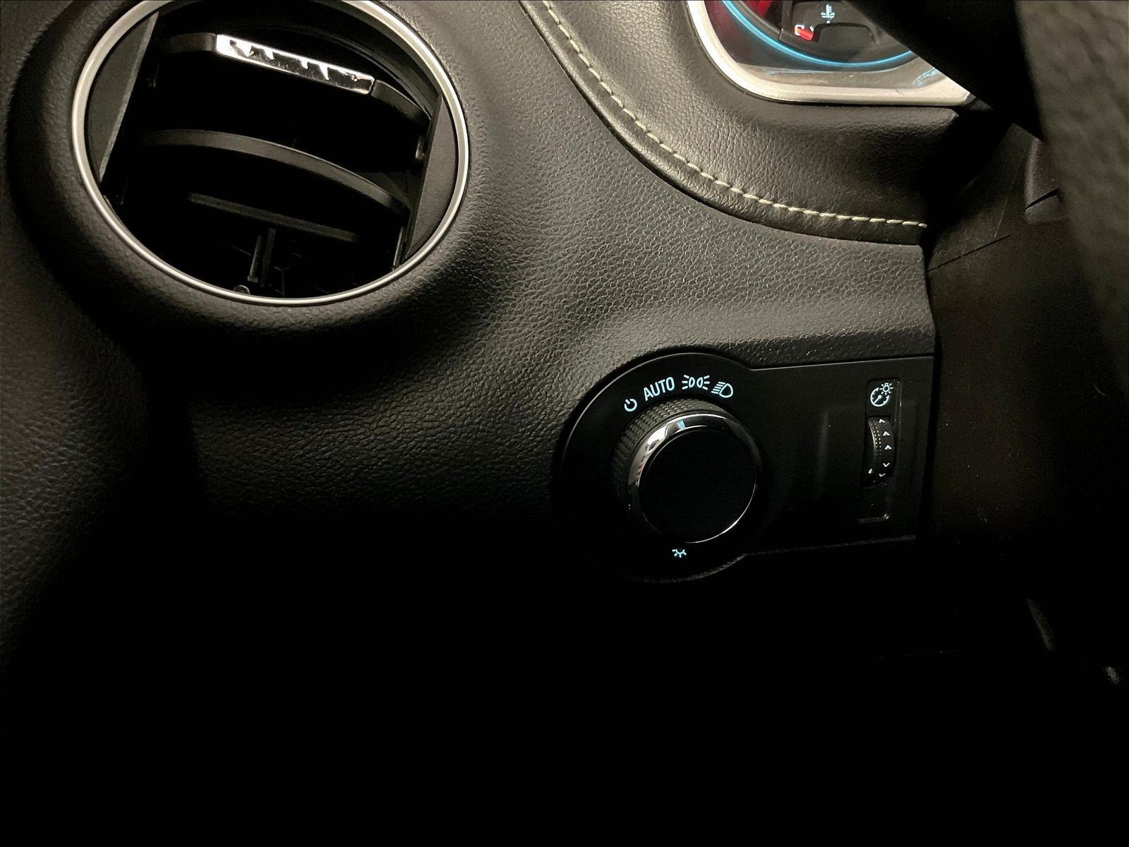 Used 2015 Chevrolet Camaro LS RWD image 13