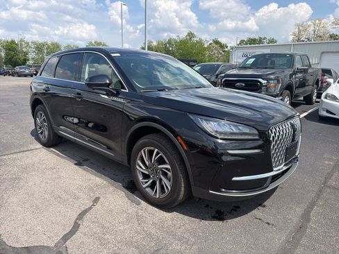 Used 2024 Lincoln Corsair AWD w/ Equipment Group 101A image 2