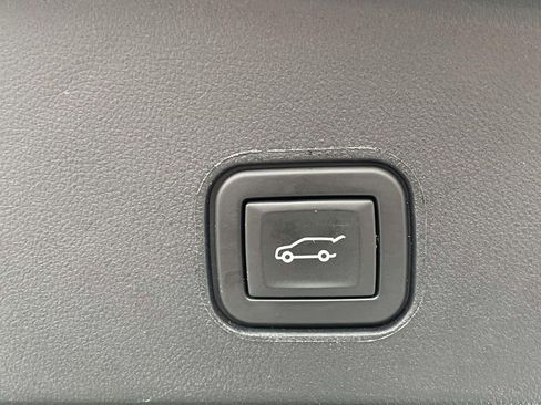 Certified 2023 Cadillac Lyriq Luxury image 11