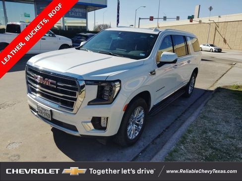 Used 2022 GMC Yukon XL SLT w/ SLT Premium Package image 2