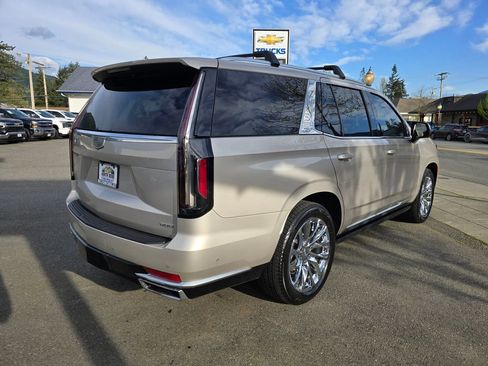 Used 2023 Cadillac Escalade Premium Luxury Platinum w/ LPO, Radiant Package AWD/4WD image 5