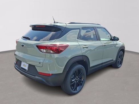 New 2026 Chevrolet TrailBlazer LT w/ Midnight Edition AWD/4WD image 4