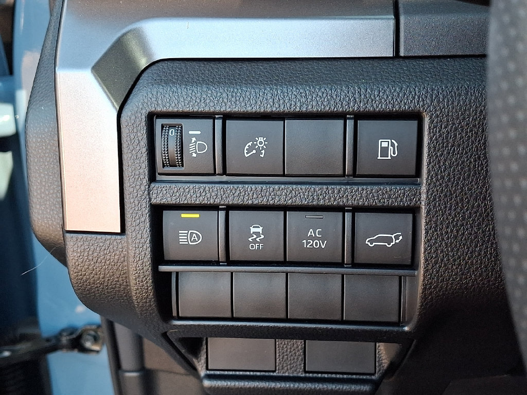 Used 2025 Toyota 4Runner TRD Off-Road Premium AWD/4WD image 24