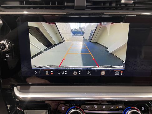 New 2026 GMC Sierra 2500 Denali Ultimate AWD/4WD image 17