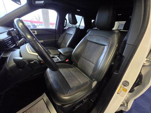 Used 2022 Ford Explorer Timberline w/ Timberline Technology Package image 10