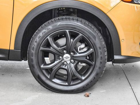 Used 2023 Dodge Hornet GT w/ Tech Pack w/o Parking image 11