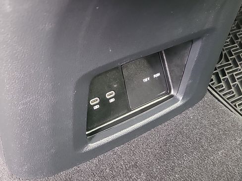 Used 2026 Volkswagen Atlas SE AWD/4WD image 14