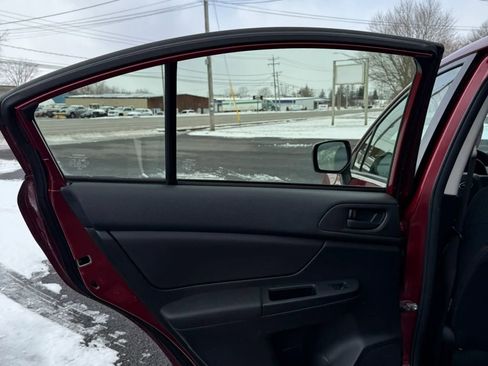 Used 2013 Subaru Impreza 2.0i image 13
