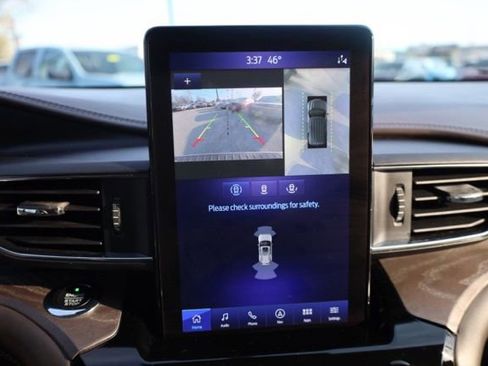 Used 2021 Ford Explorer Platinum w/ Equipment Group 601A image 5