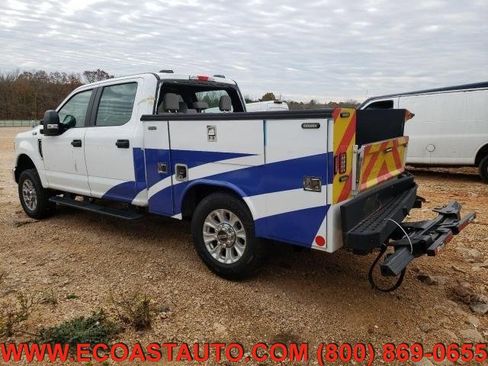 Used 2022 Ford F250 XL w/ STX Appearance Package image 4