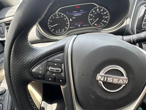 Used 2023 Nissan Maxima Platinum w/ Sport Mat Group FWD image 13