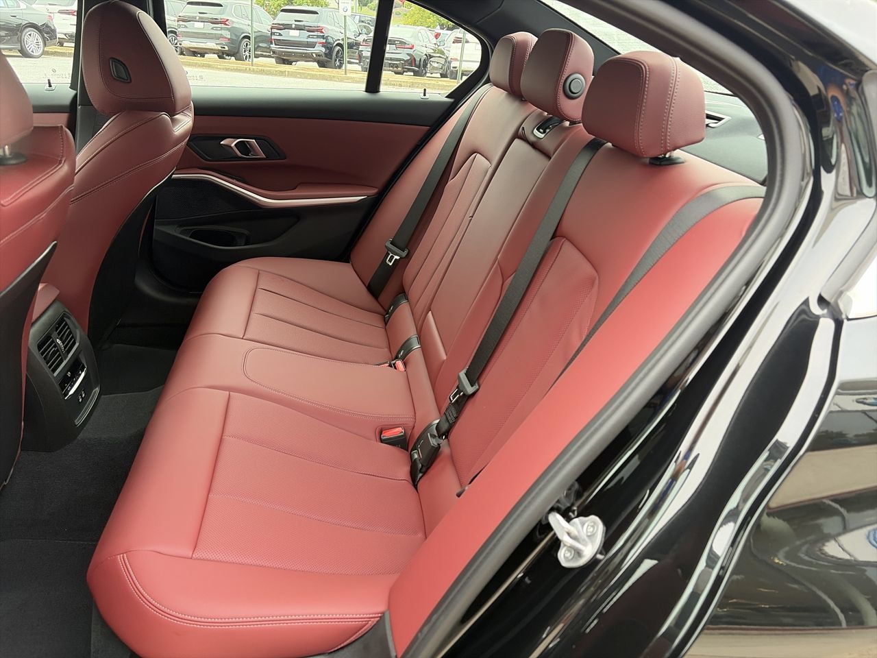 Certified 2026 BMW 330i Sedan RWD image 31