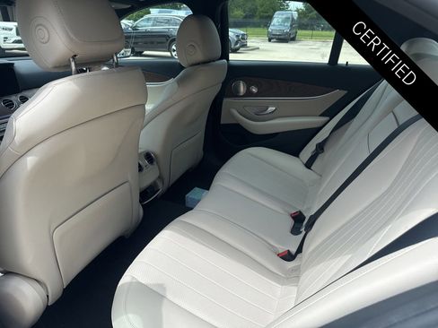 Used 2022 Mercedes-Benz E 350 Sedan image 10