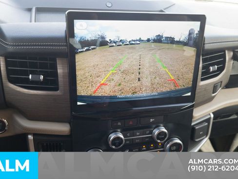 Used 2024 Ford Expedition Max Limited image 9