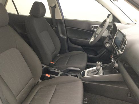 Used 2022 Hyundai Venue SE FWD image 21