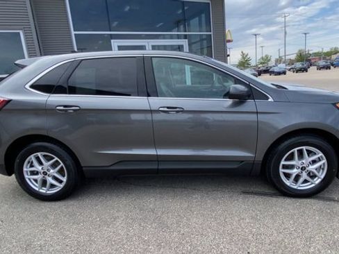 Certified 2023 Ford Edge SEL w/ Convenience Package AWD/4WD image 3