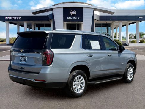 Used 2025 Chevrolet Tahoe LT AWD/4WD image 3