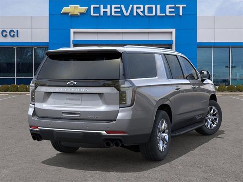 New 2026 Chevrolet Suburban Premier image 4