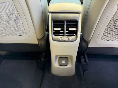 Used 2019 Kia Niro EX Premium w/ Sunroof Package FWD image 36
