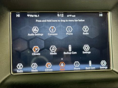 Used 2020 Jeep Grand Cherokee Laredo AWD/4WD image 32