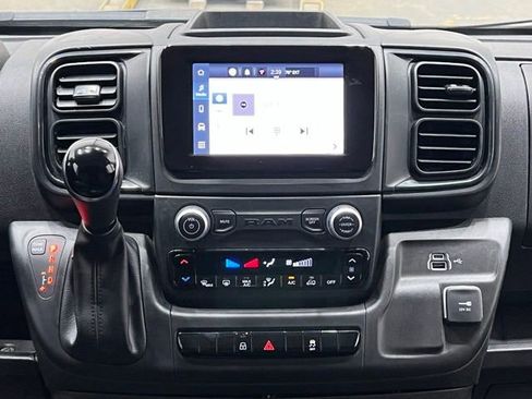 Used 2025 RAM ProMaster 2500 w/ Convenience Group FWD image 22