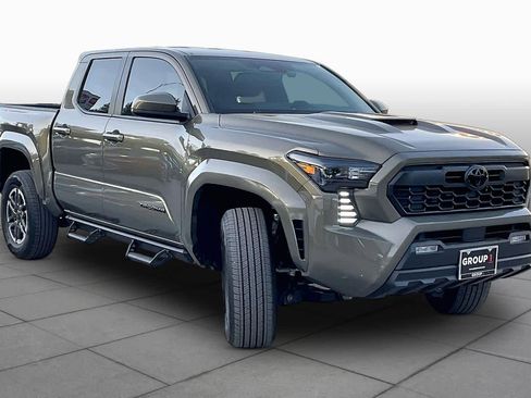 Used 2026 Toyota Tacoma TRD Sport RWD image 5