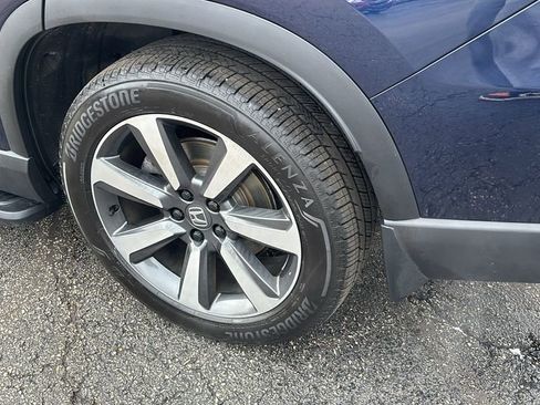 Used 2024 Honda Pilot Elite image 9