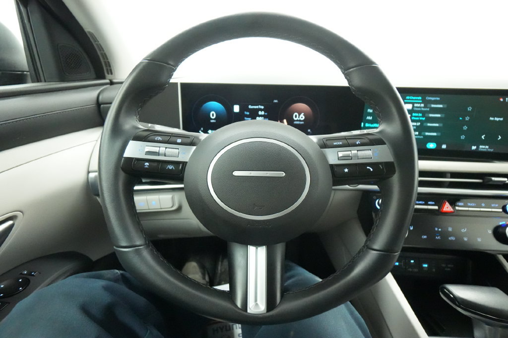 Used 2025 Hyundai Tucson SEL AWD/4WD image 39