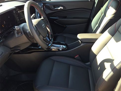 Used 2026 Chevrolet Trax RS w/ Driver Confidence Package image 18