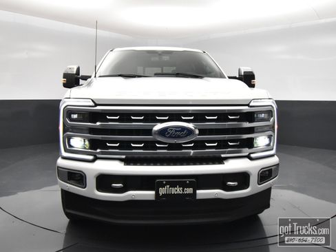 Used 2024 Ford F250 Platinum w/ FX4 Off-Road Package AWD/4WD image 52