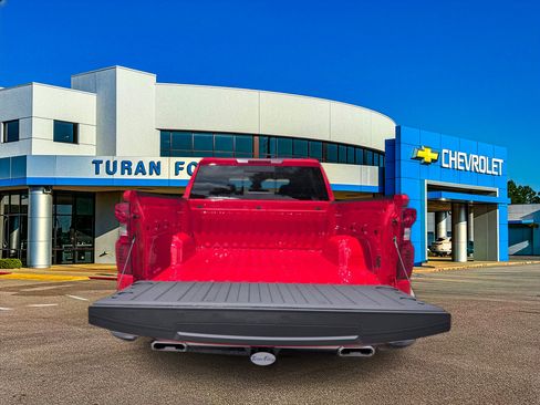 New 2026 Chevrolet Silverado 1500 LT w/ Z71 Off-Road Package AWD/4WD image 5