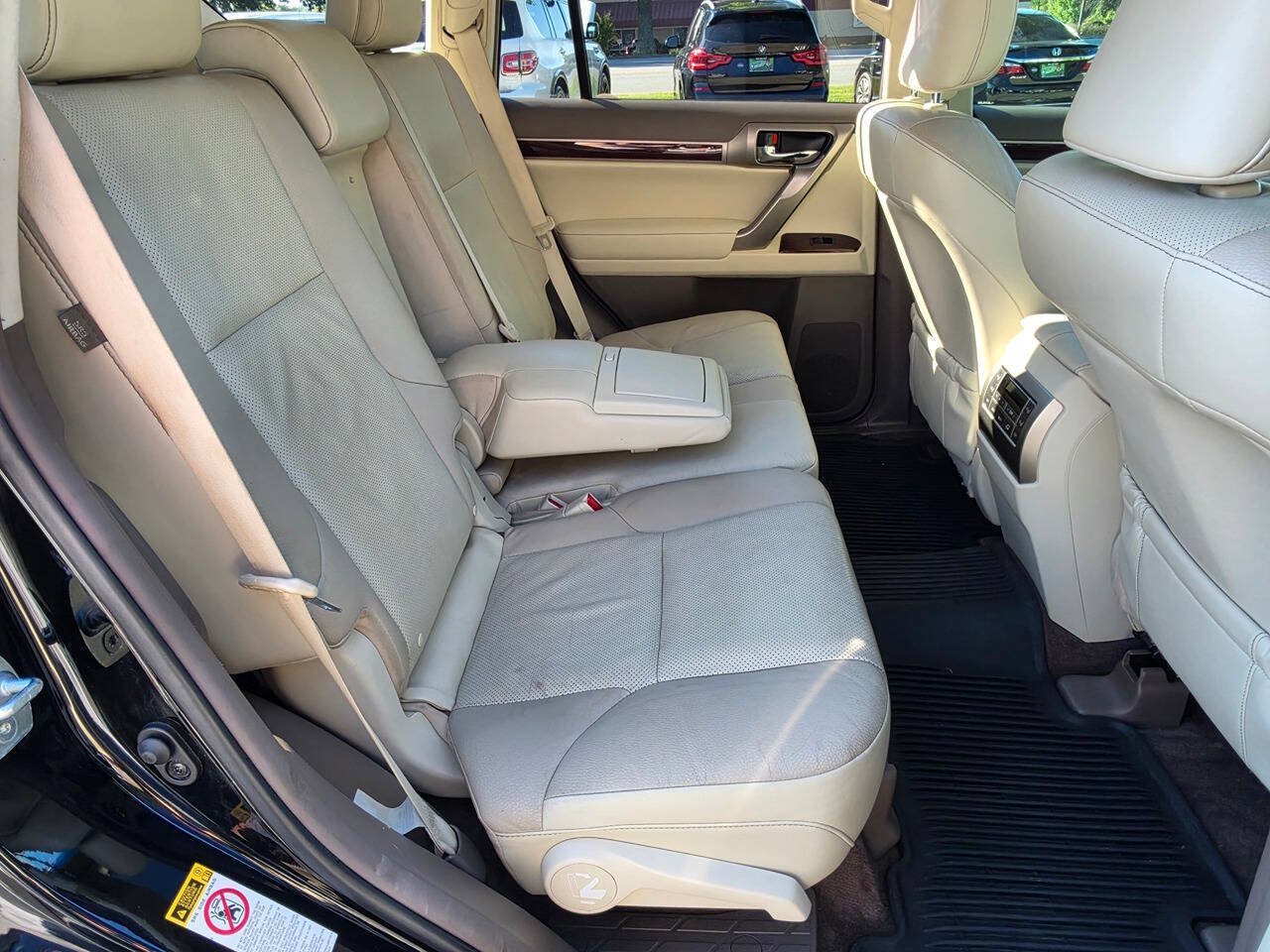 Used 2015 Lexus GX 460 w/ Premium Package AWD/4WD image 22