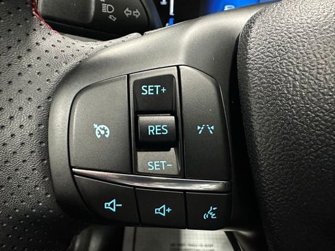 Used 2025 Ford Escape ST-Line image 19