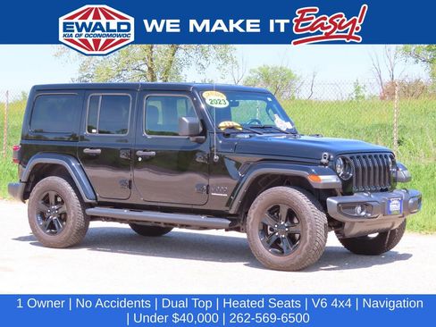 Used 2023 Jeep Wrangler Unlimited Sahara AWD/4WD image 1