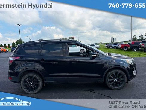 Used 2017 Ford Escape Titanium AWD/4WD image 31