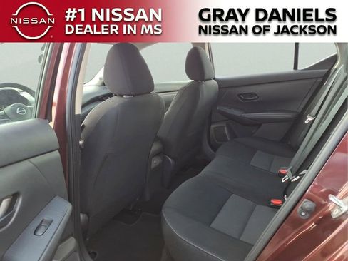 Used 2024 Nissan Sentra SV FWD image 27
