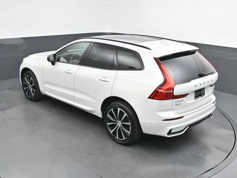 Certified 2023 Volvo XC60 B5 Plus w/ Climate Package AWD/4WD image 24