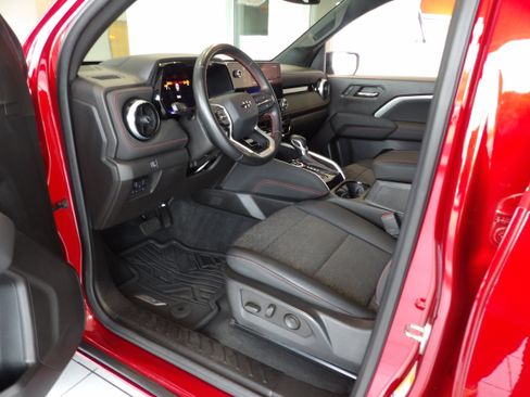 Used 2023 Chevrolet Colorado Z71 w/ Z71 Convenience Package 2 AWD/4WD image 8