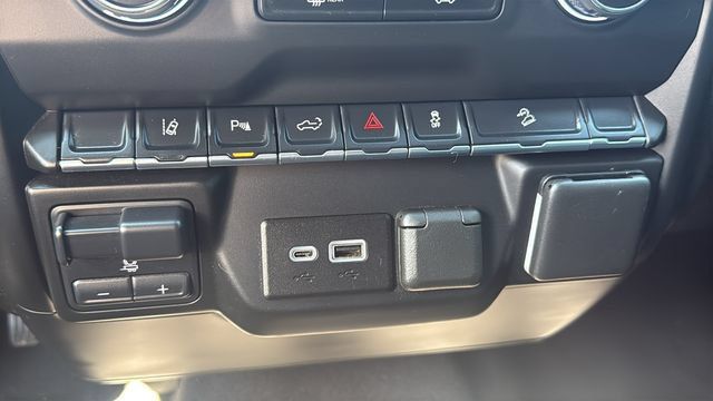 Used 2025 Chevrolet Silverado 2500 Custom w/ Custom Value Package AWD/4WD image 21
