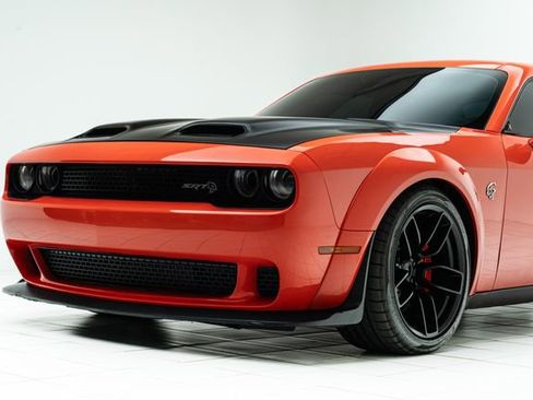 Used 2019 Dodge Challenger SRT Hellcat image 10