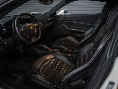 Used 2018 Ferrari 488 GTB RWD image 26