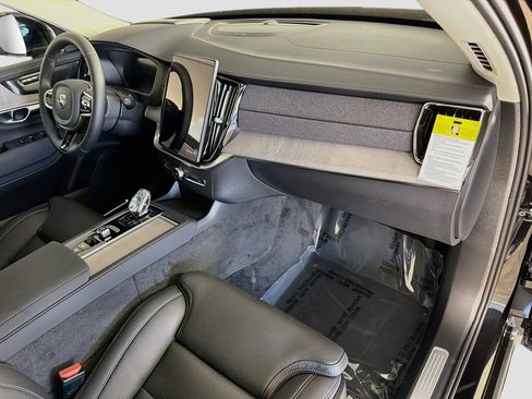 New 2026 Volvo XC90 T8 Ultra w/ Protection Package AWD/4WD image 32